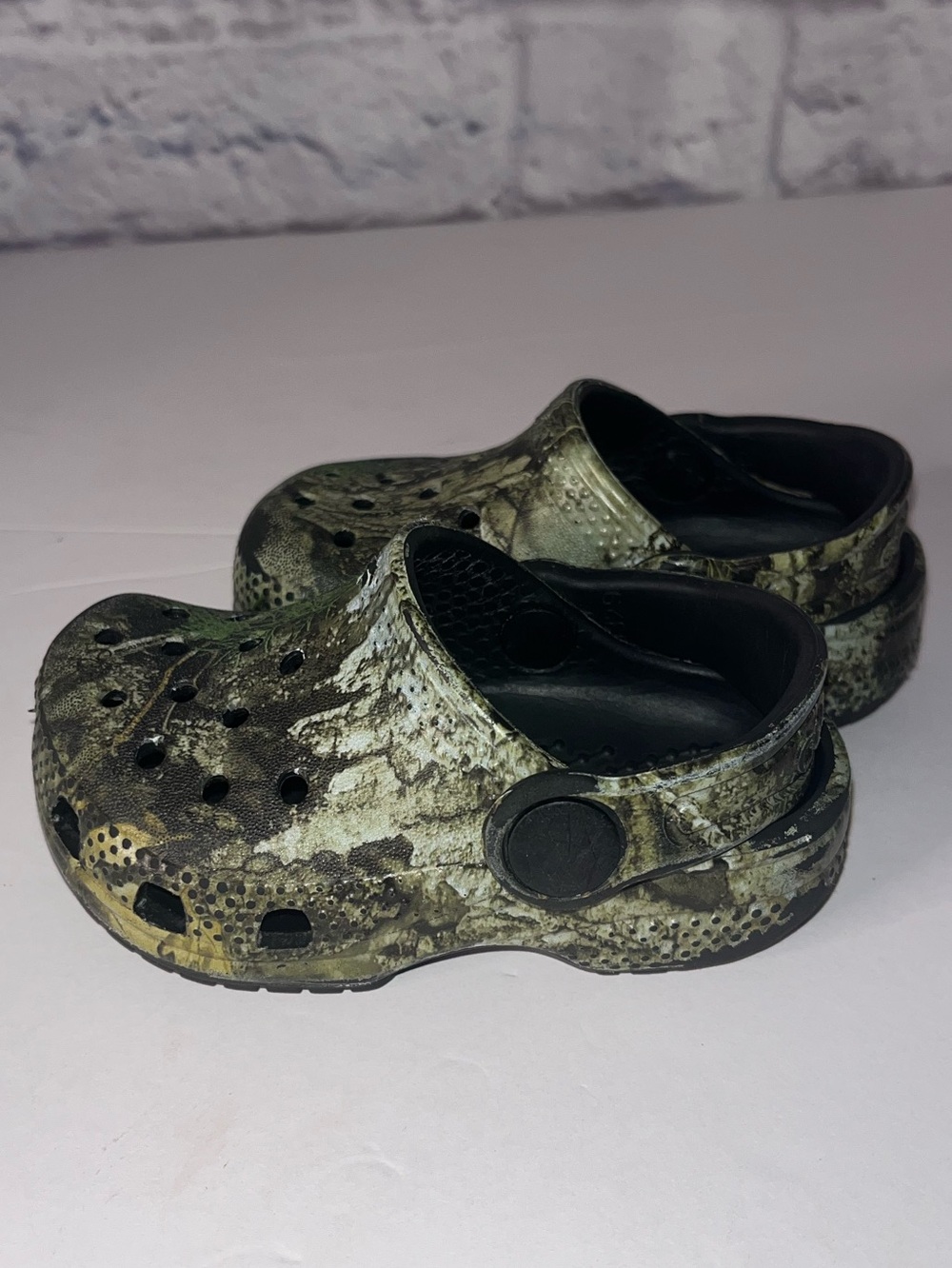 Crocs Clogs Boy C4 size 4  Green Camouflage  Camo Slip On Water Shoes